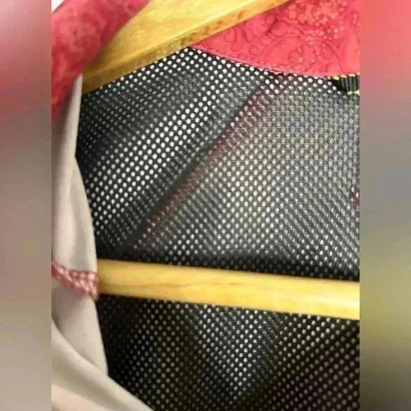 Women’s  Columbia Titanium Hiking Shirt Size Medium - Picture 5 of 10